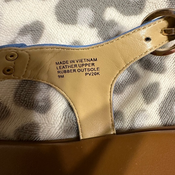 Michael kors sandals - Picture 3 of 4